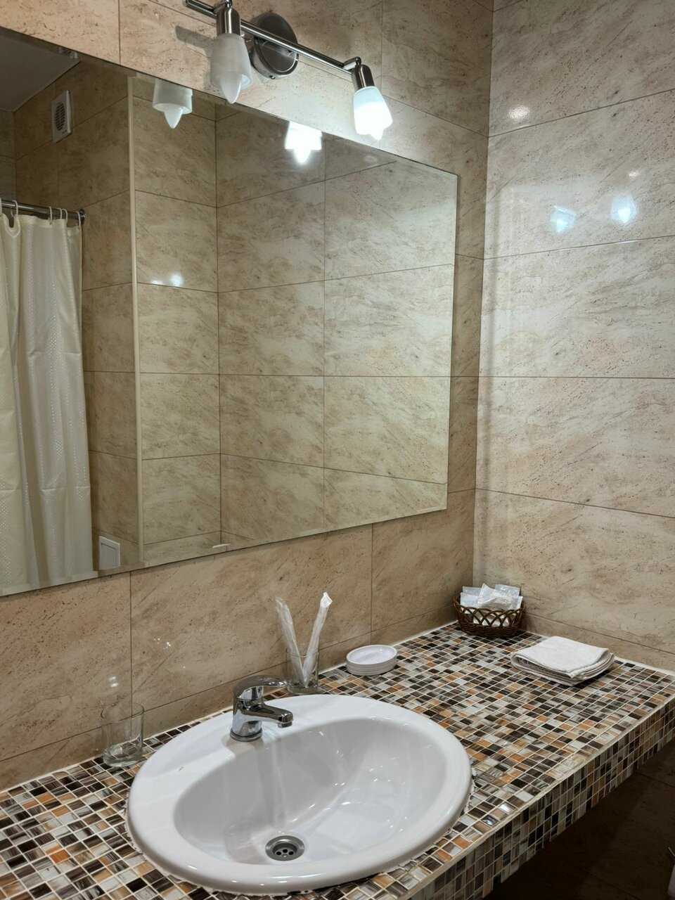 Гостиница Эмеральд Витязево