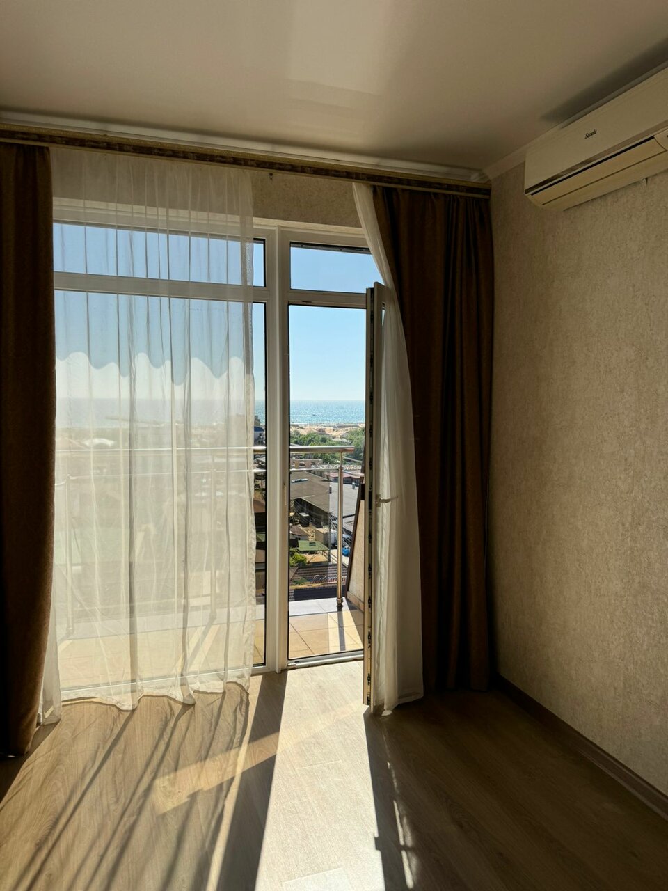 Гостиница Эмеральд Витязево