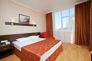 Гостиница Эмеральд Витязево Номер стандарт улучшенный-1