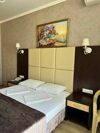 Гостиница Эмеральд Витязево Семейный люкс-1